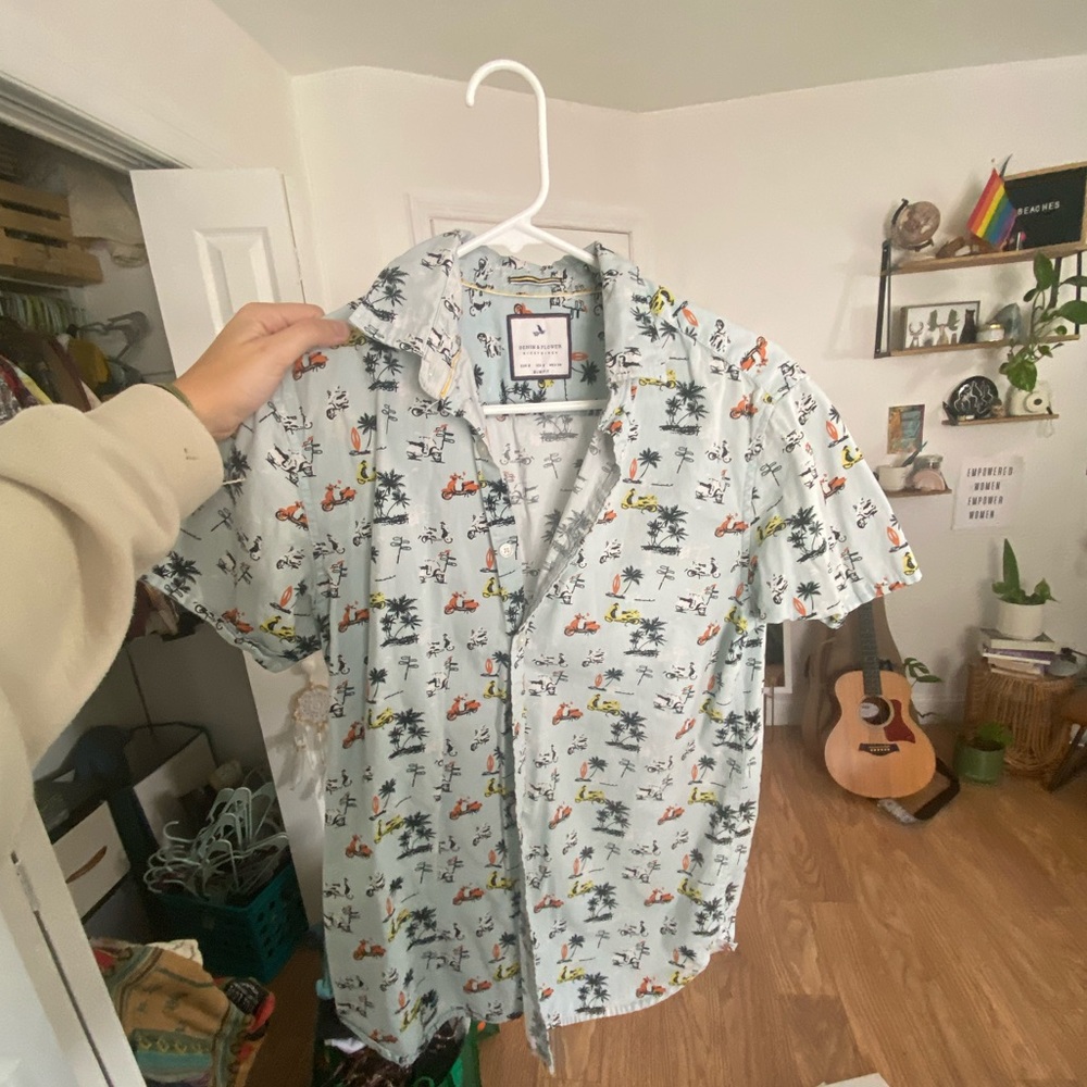 Beachy Button up